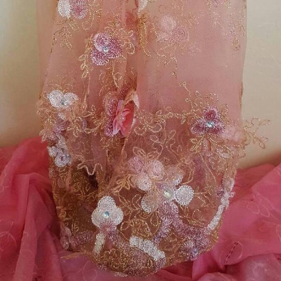 Blush Pink & Gold Embroidered Bridal Veil main image 6